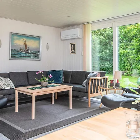 6 Person In Skjern-by Traum