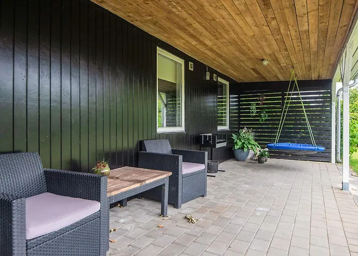 6 Person In Skjern-by Traum